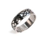 Goth ring