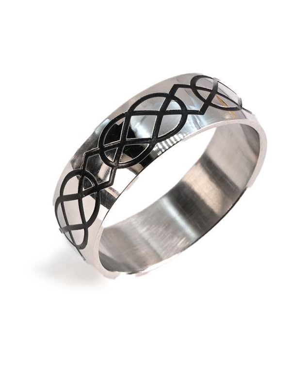 Goth ring