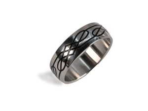 Goth ring