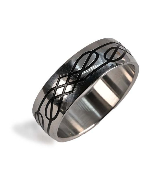 Goth ring